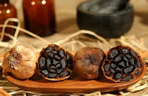 سیر سیاه بسته بندی در حجم‌ ها و اندازه‌ های متنوع